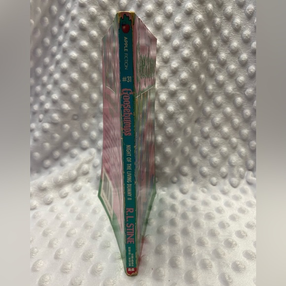 “Night of the Living Dummy II” 1st Printing No. 31 Goosebumps RL Stine - Picture 3 of 4